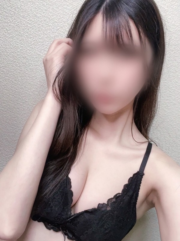 マユ