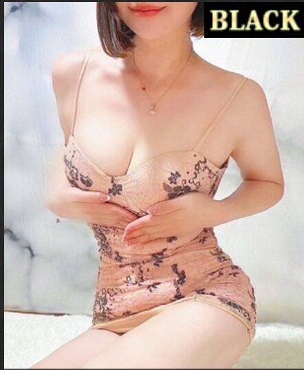 八木レイ